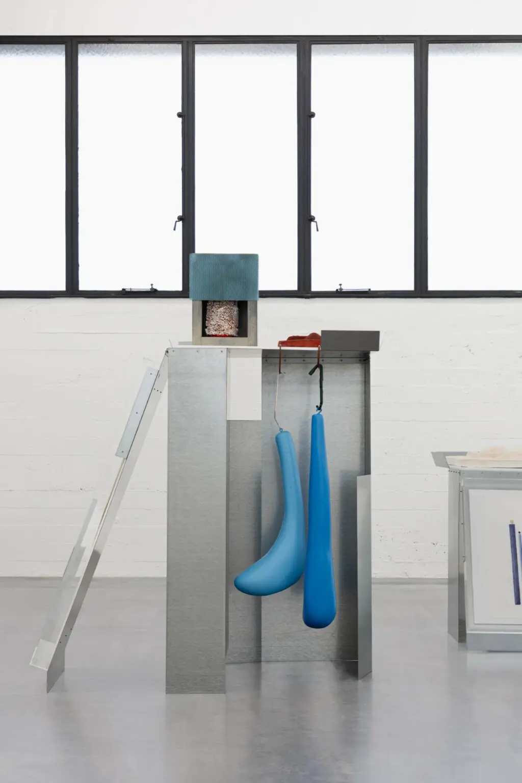 Nair Bahgramian avec expo NAMELESS